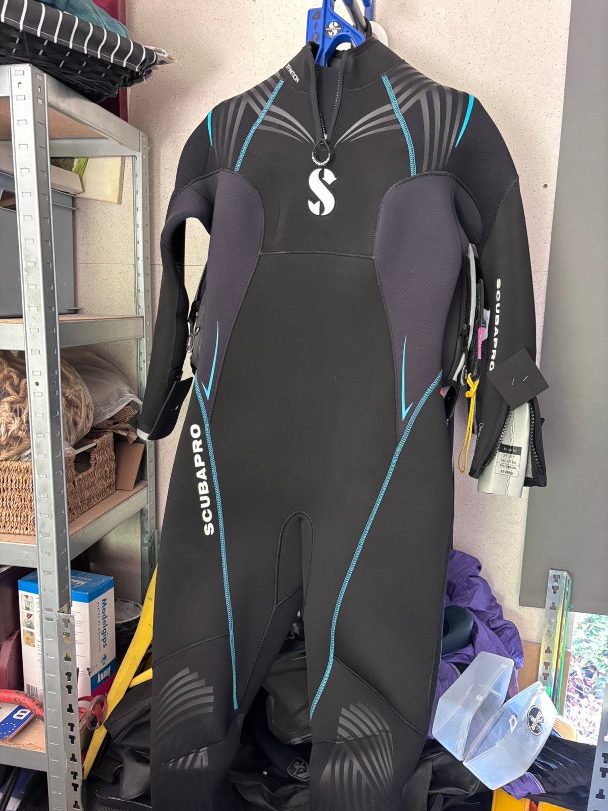 Combinaison XL Scubapro Definition 5 mm neuve, Sports nautiques & Bateaux, Plongée, Enlèvement, Neuf