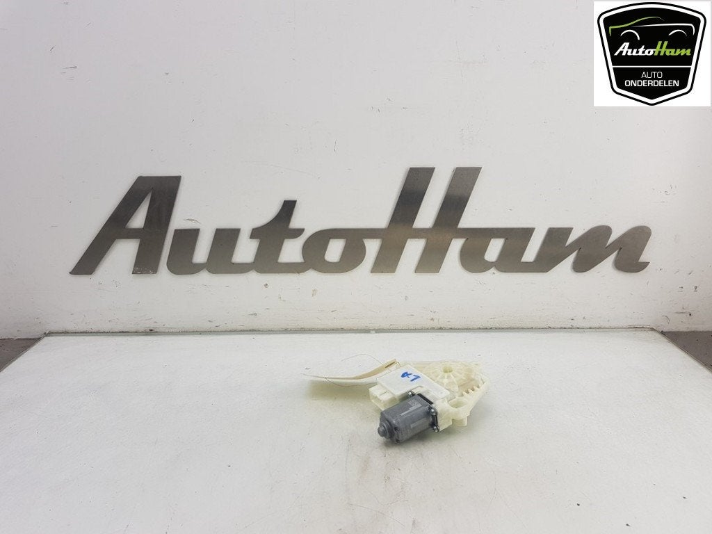 MOTEUR LEVE VITRE ELECTRIQUE Skoda Rapid (01-2012/01-2022), Utilisé, Skoda