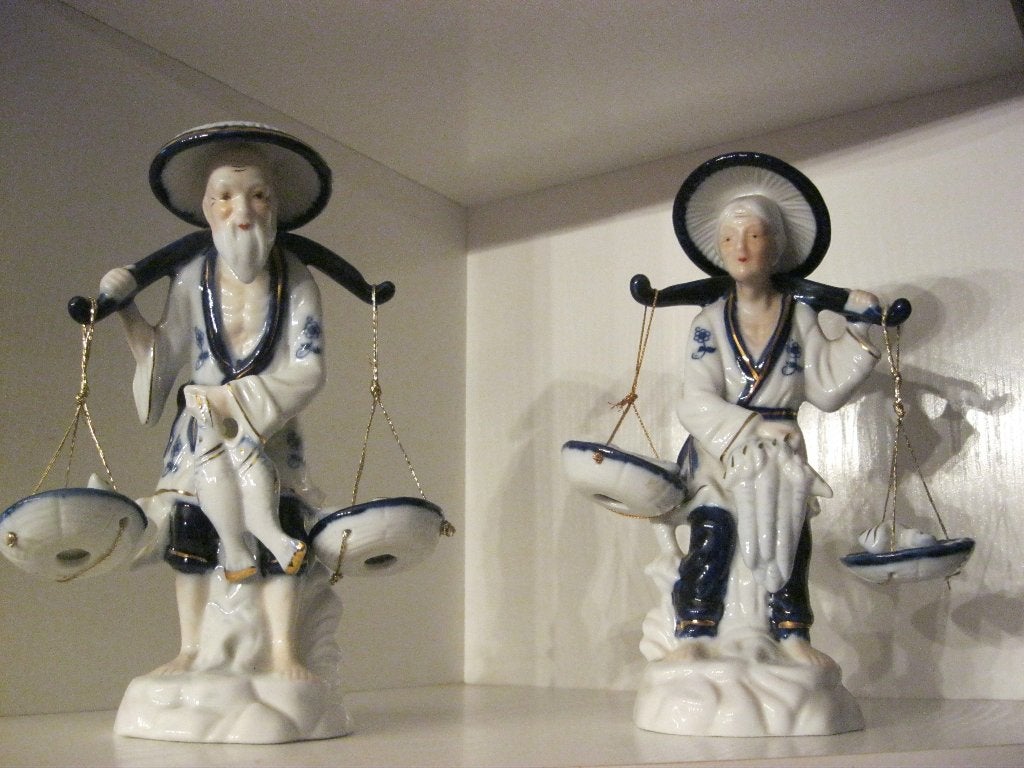 2 chinese beeldjes, Enlèvement