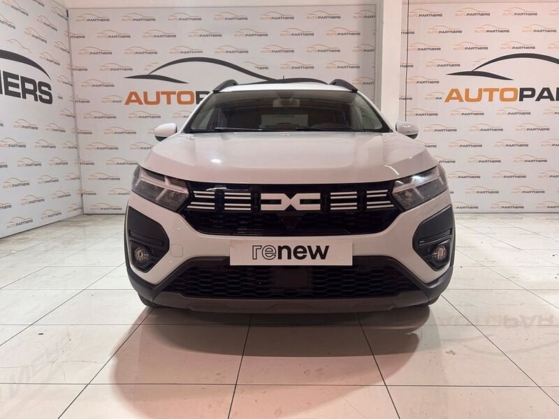 Dacia Jogger TCe Expression 5PL, Stof, Gebruikt, Wit, https://public.car-pass.be/vhr/fdfea552-a13a-4544-8193-05b9bfc83fc8