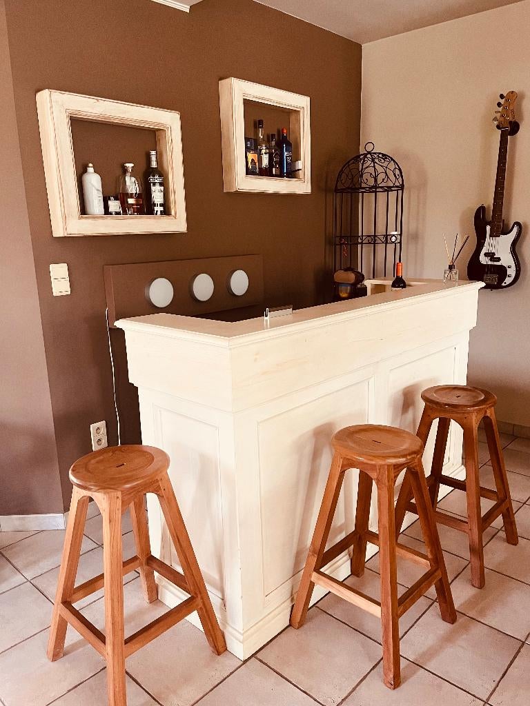 Toog+barkrukken+muurkaders&wijnbar, Huis en Inrichting, Barren, Ophalen, Zo goed als nieuw, Inclusief barstoelen
