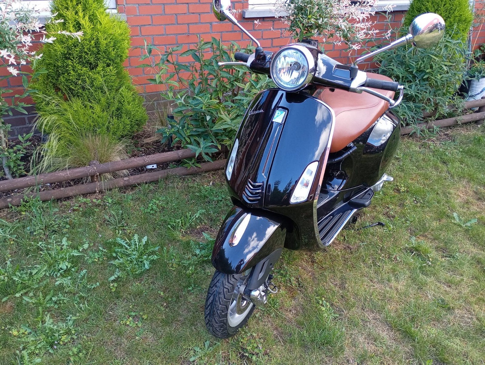 A klasse vespa primavera goede staat zonder rijbewijs rijden, Ophalen, Vespa