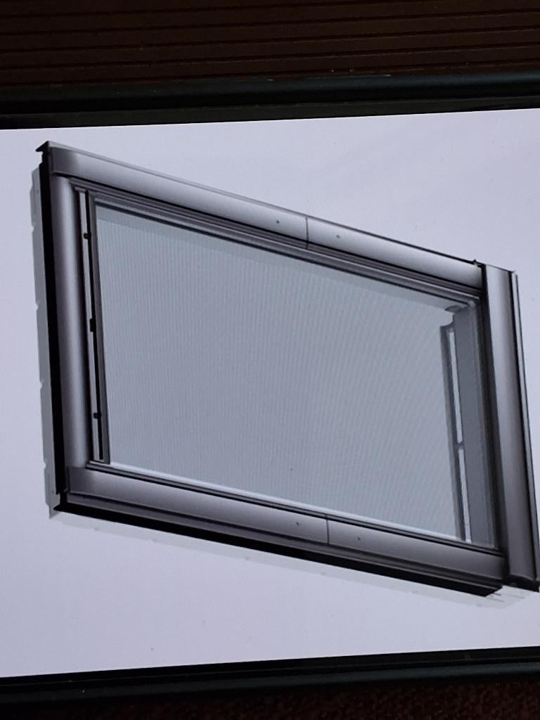 Buiten zonnewering  velux voor  type ggl 7, Ophalen, Zo goed als nieuw