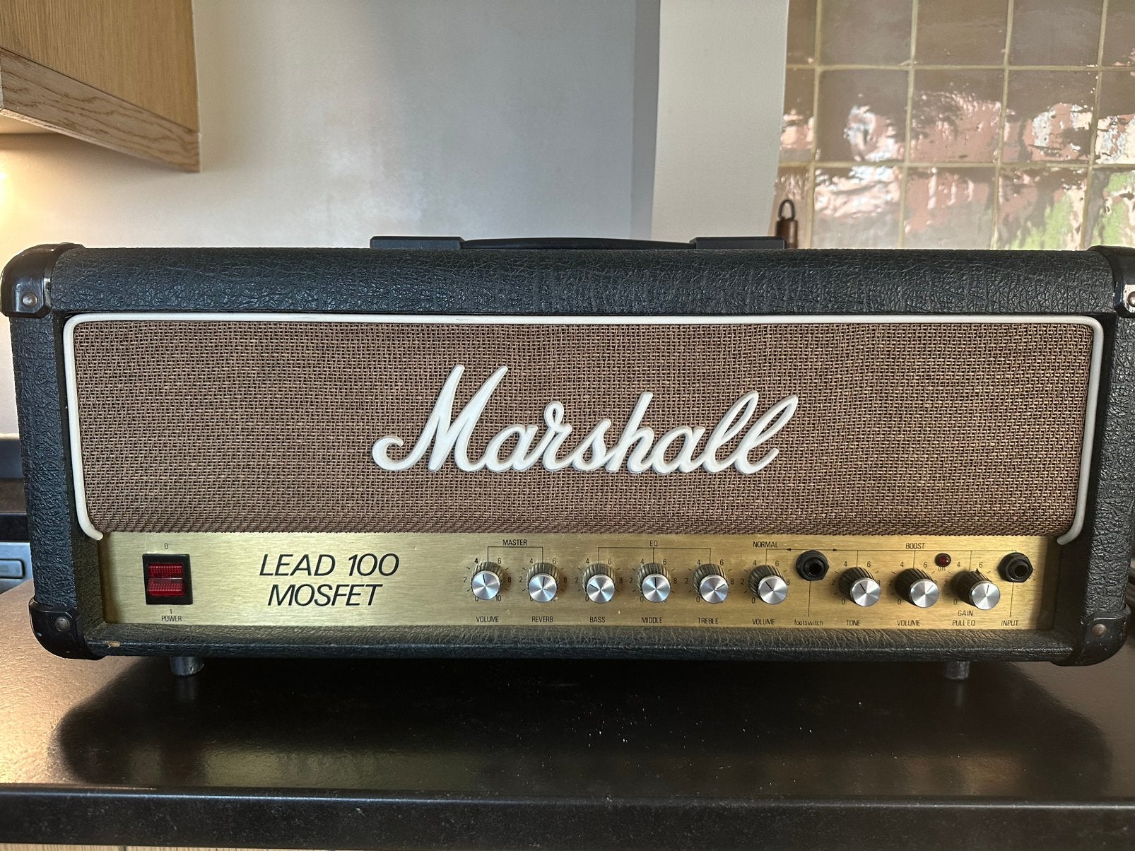 Marshall lead 100 mosfet, Musique & Instruments, Enlèvement, Utilisé, Guitare, 100 watts ou plus