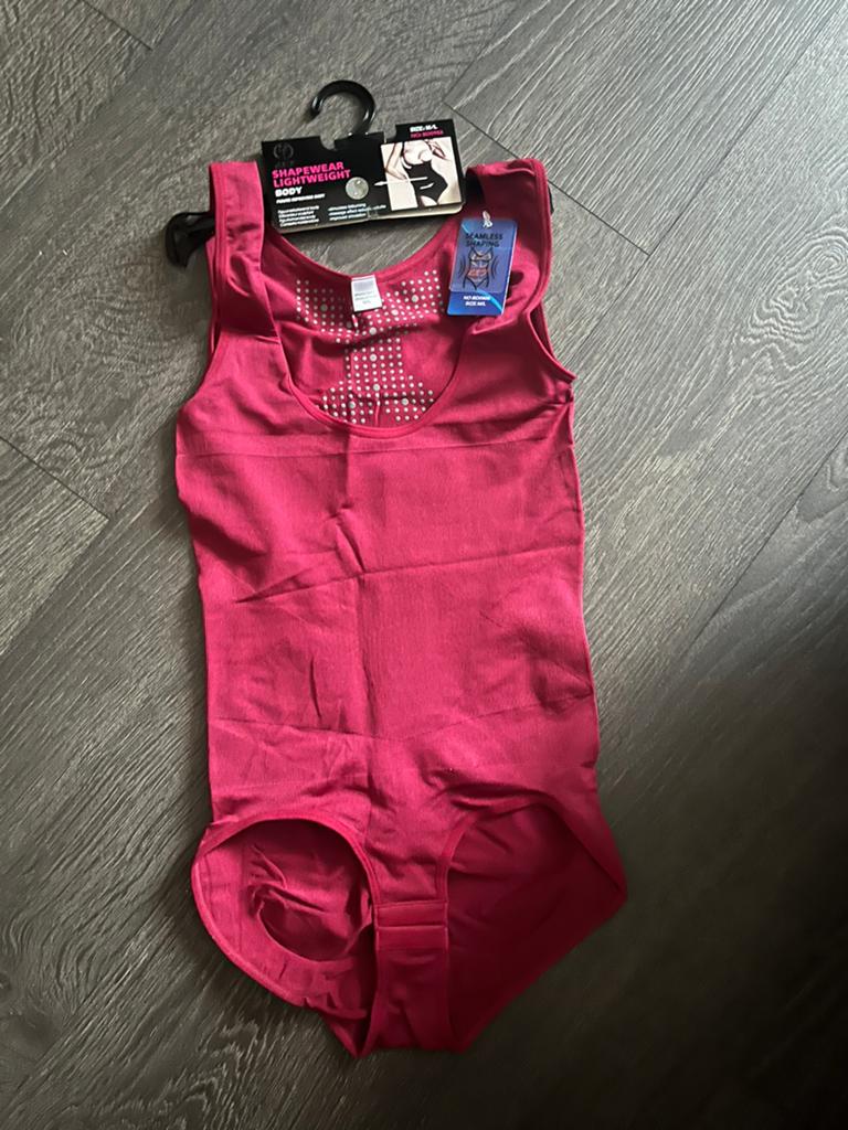Nieuw maat m/l.Is voor onder de borst te dragen zie kaartje, Kinderen en Baby's, Babykleding | Maat 74, Ophalen of Verzenden, Nieuw