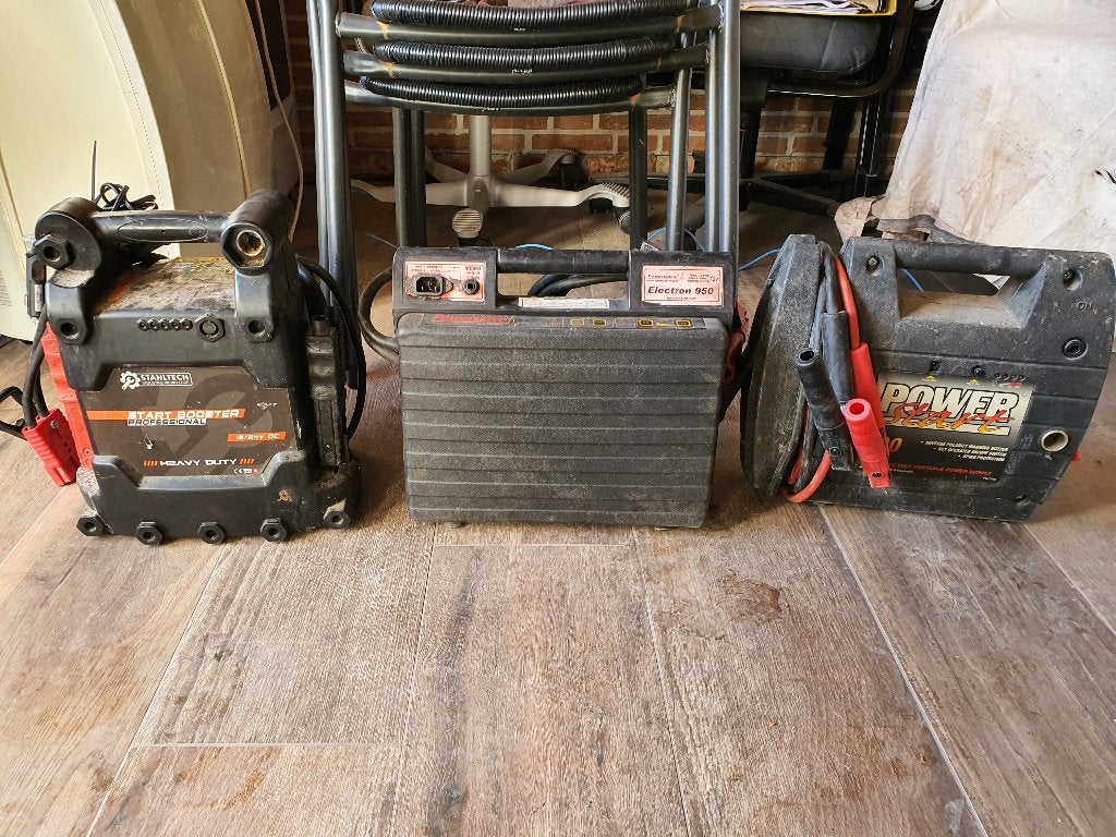 3 x booster de démarrage professionnel pour démarrer, Autos : Pièces & Accessoires, Utilisé