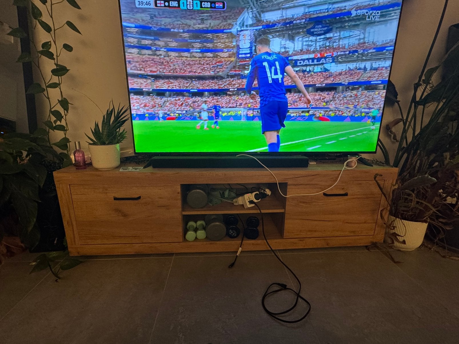 Tv kast te koop, Ophalen, 150 tot 200 cm, Zo goed als nieuw, Overige materialen