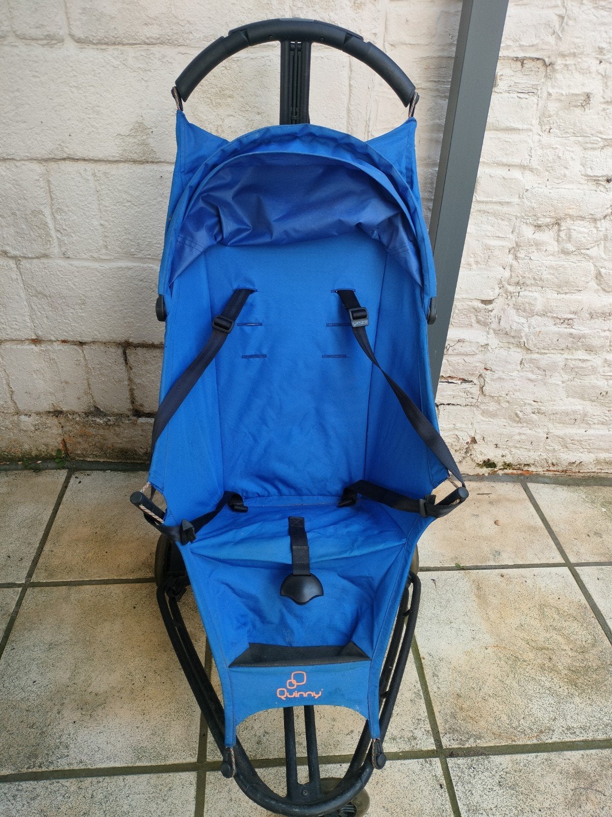 Skinny yezz lichtgewicht opvouwbare vakantie buggy, Ophalen, Zo goed als nieuw, Quinny, Zonnekap