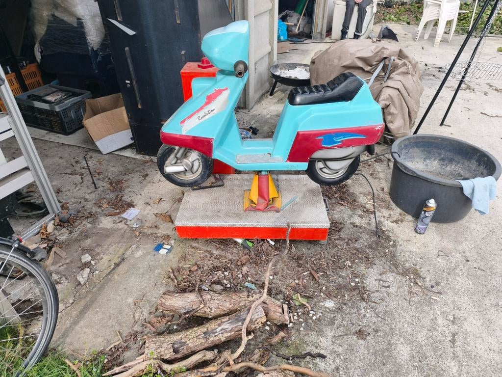 Kiddy ride vespa bieden vanaf 250 e, Verzamelen, Ophalen