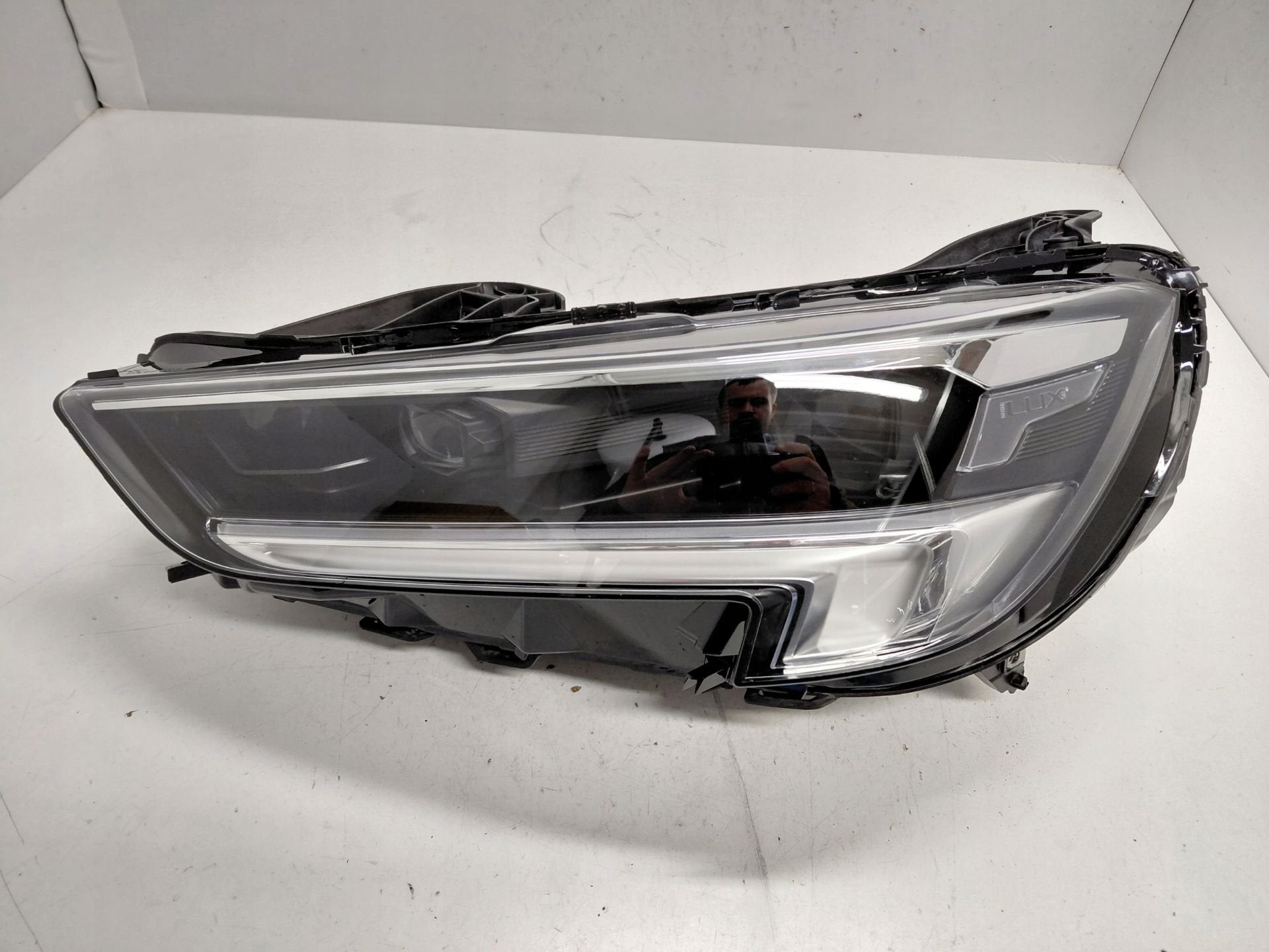 Phare avant gauche Opel Insignia B Lift 39136835, Autos : Pièces & Accessoires, Opel Automobile GmbH, Opel, Bahnhofsplatz 1
65423  Russelsheim am Main, DE