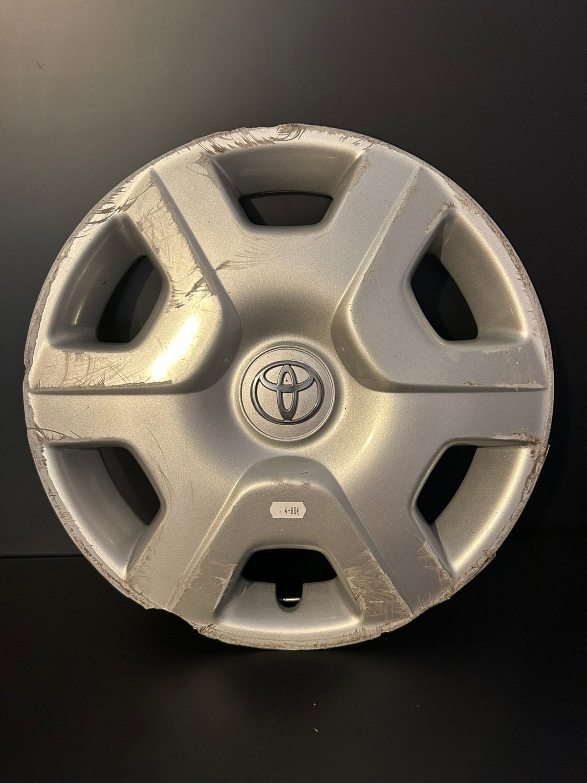 1 enjoliveur d’origine Toyota yaris 14", Autos : Divers, Enjoliveurs, Enlèvement ou Envoi, Utilisé