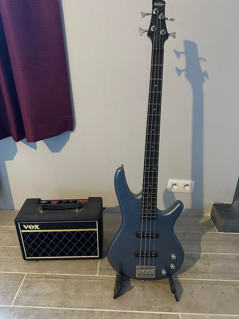 Ibanez GSR180BEM + Vox Pathfinder 10, Enlèvement, Comme neuf, Ibanez, Avec ampli