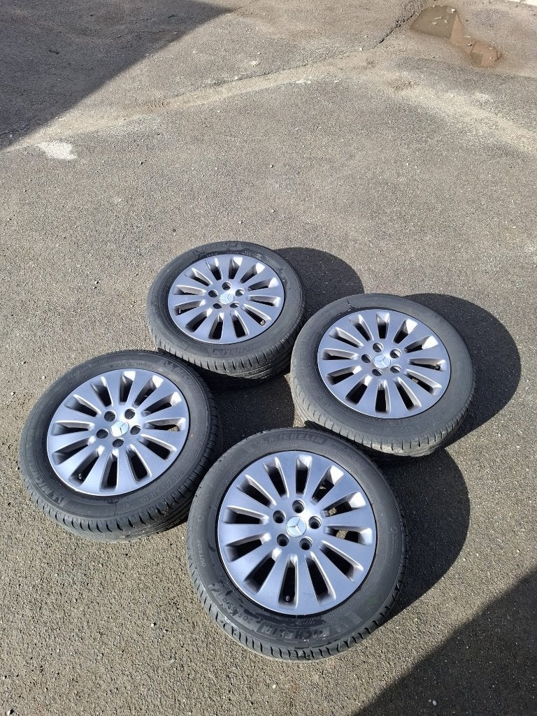Mercedes set aluminium velgen + banden, Auto-onderdelen, Ophalen, Band(en)