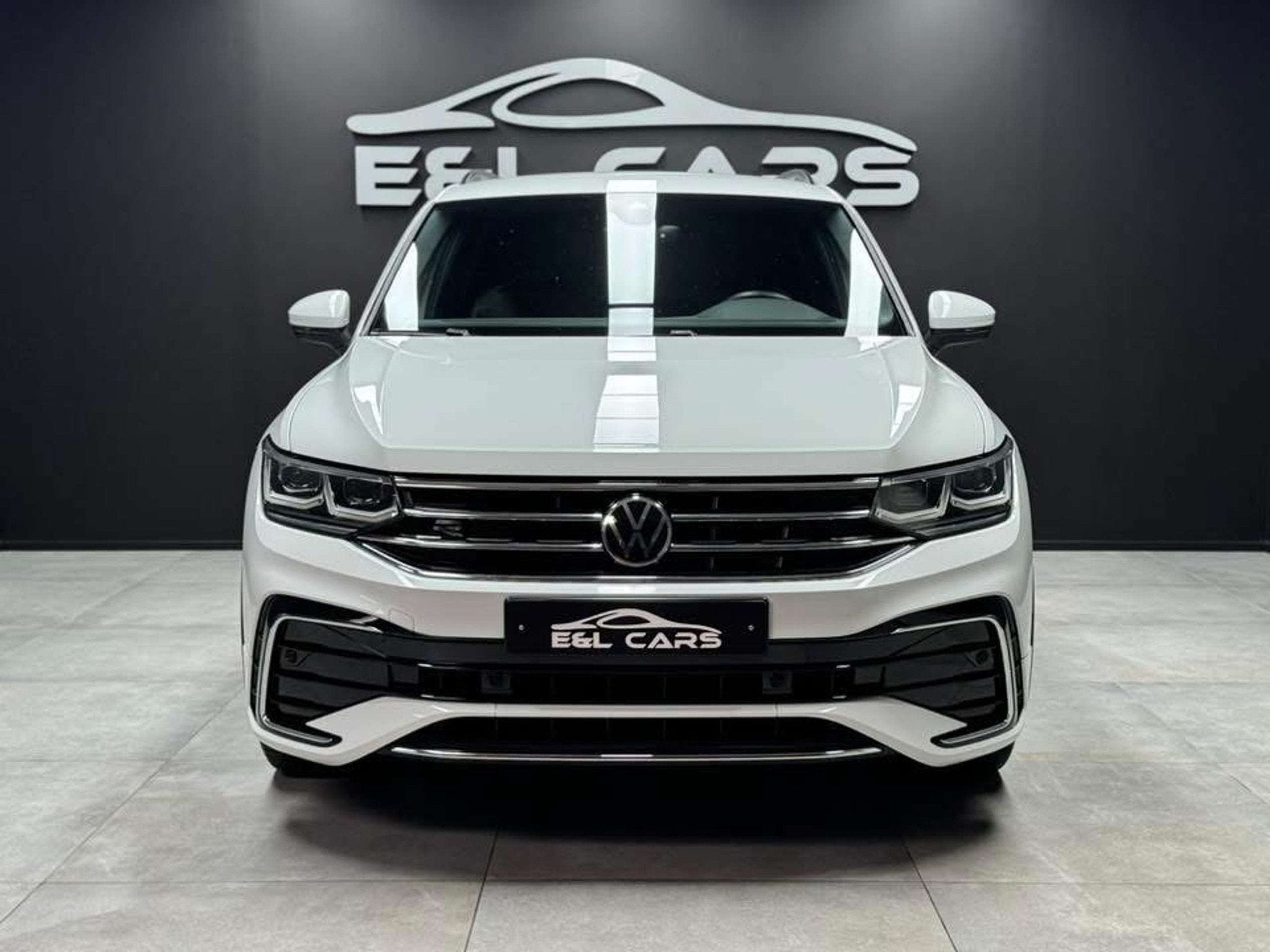 Volkswagen Tiguan Vendu/Sold (automatique), Autos, Entreprise, Alcantara, 5 portes, 5 places