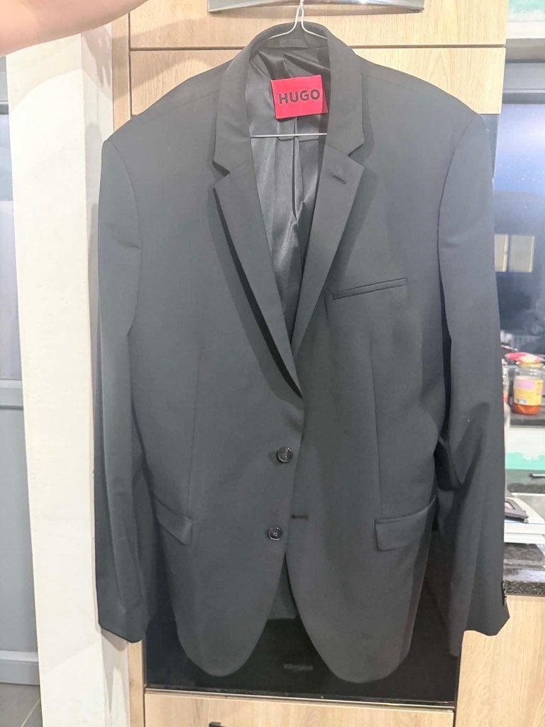 Costume Hugo Boss noir, Enlèvement, Comme neuf, Noir, Hugo Boss
