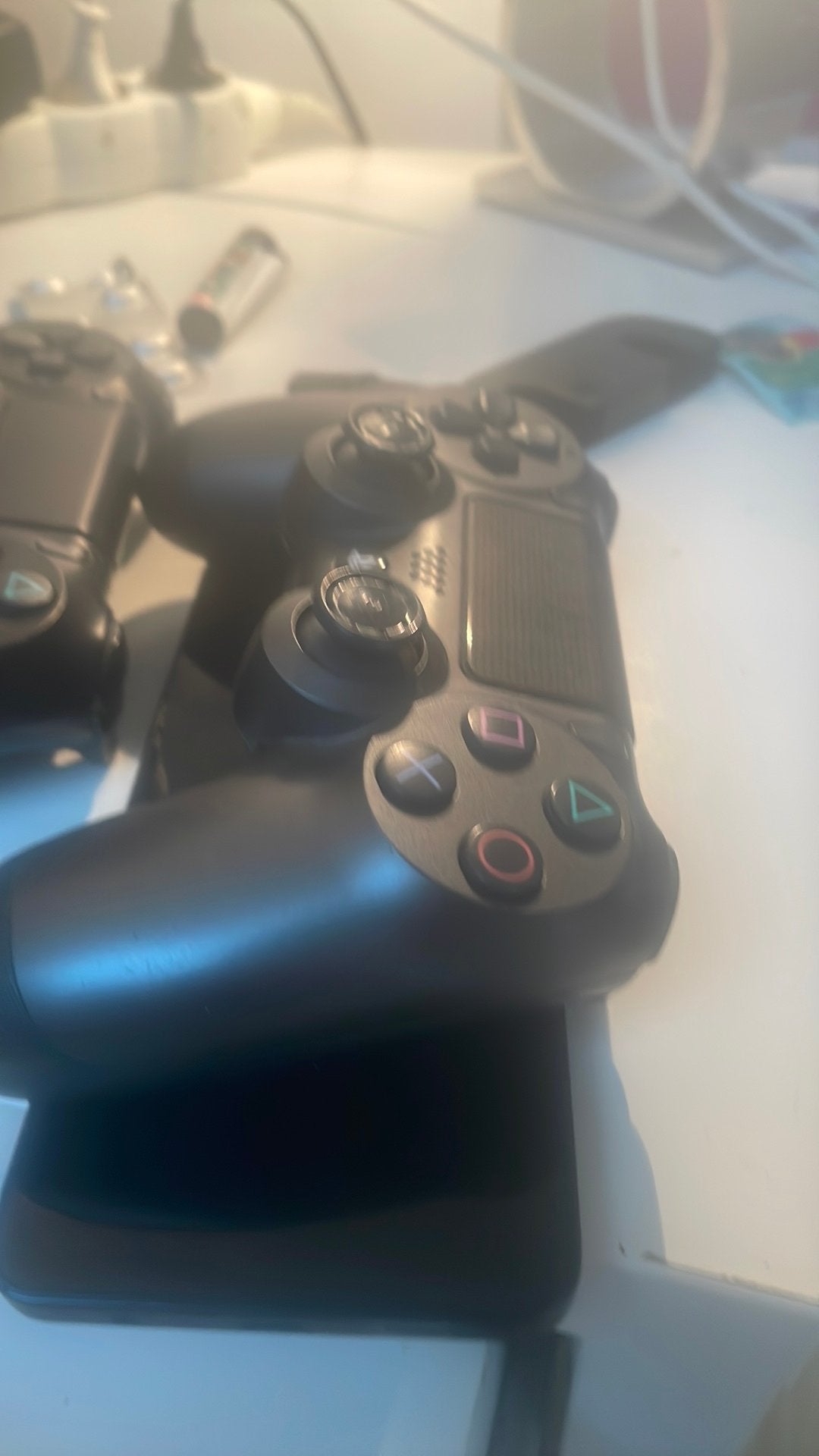 Manette ps4 a vendre, Consoles de jeu & Jeux vidéo, Consoles de jeu | Sony PlayStation 4, Enlèvement ou Envoi, Comme neuf