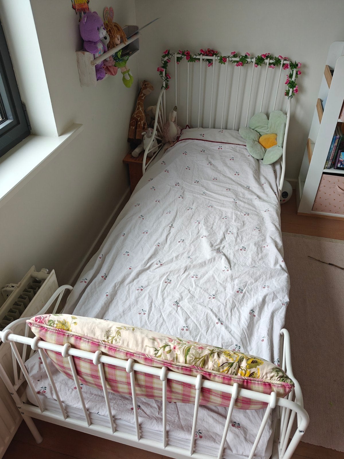 Ikea meegroeibed Minnen, Enlèvement, Matelas