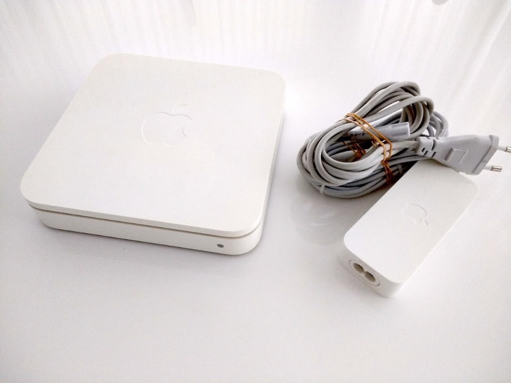 Apple AirPort Extreme router (Model A1143), Enlèvement, Utilisé, Routeur, Apple