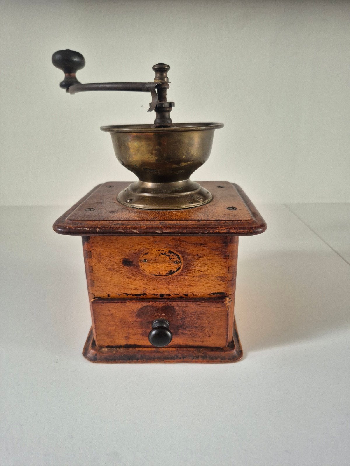 koffie molen, Ophalen