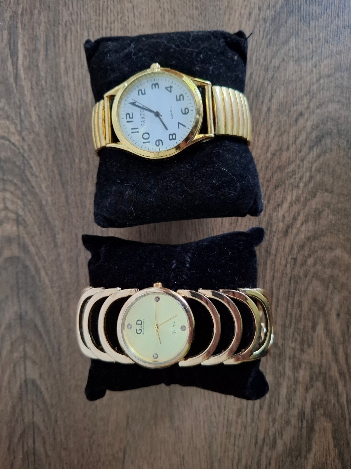 horloges dames en heren 7 euro per stuk, Ophalen
