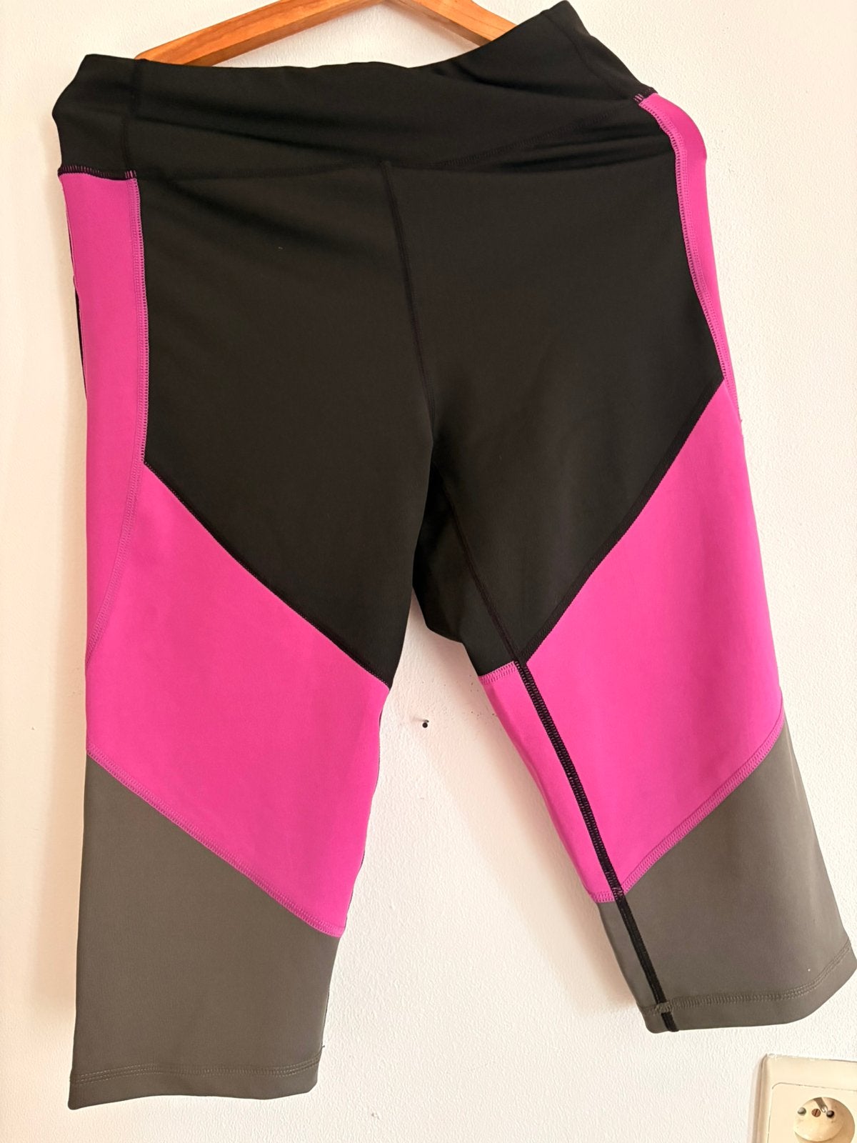 Sportbroek dames, Vêtements | Femmes, Vêtements de sport, Taille 42/44 (L), Comme neuf, Enlèvement, Autres types