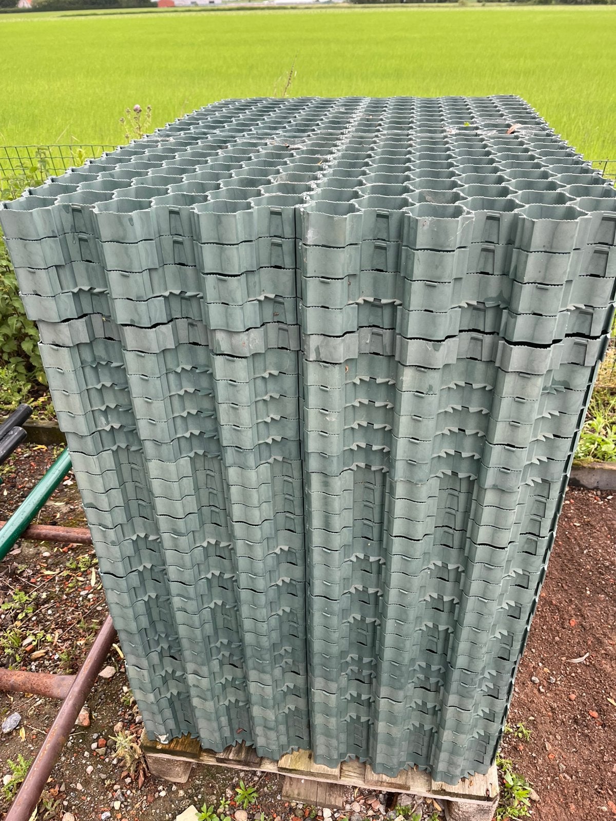 31 vierkante meter pvc grasdalen nieuw, Tuin en Terras, Ophalen, Nieuw