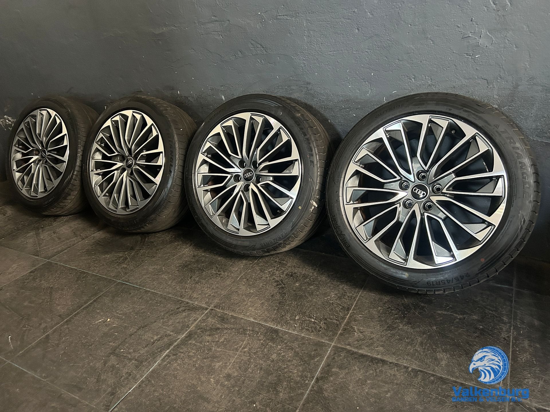 6mm! Originele Audi A6 S6 C8 4K S-Line 19 inch velgen 5x112, Autos : Pièces & Accessoires, Pneus et Jantes, 245 mm, Véhicule de tourisme