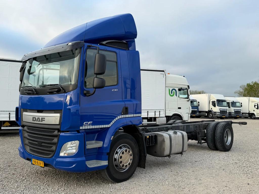DAF CF 250 M3EN3 (bj 2017), Auto's, Bestelwagens en Lichte vracht, Automaat, Achterwielaandrijving, Euro 6, 6700 cc