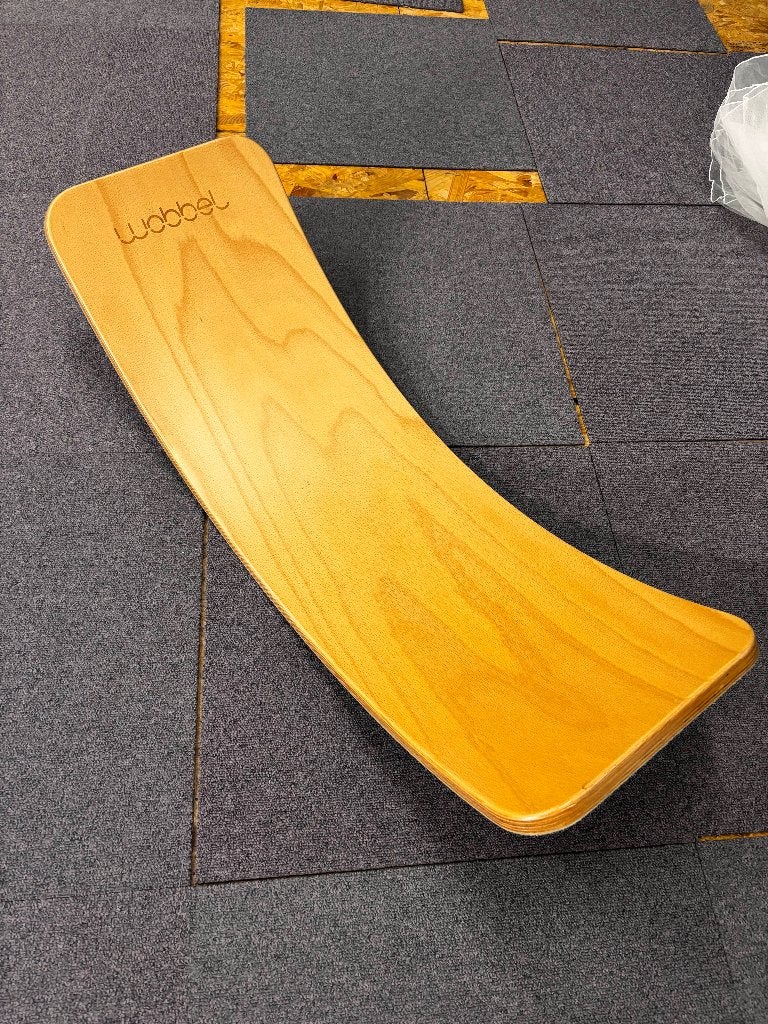 Wobbel Original - houten balansbord - groen, Ophalen, Nieuw, Rij- of Hobbelspeelgoed