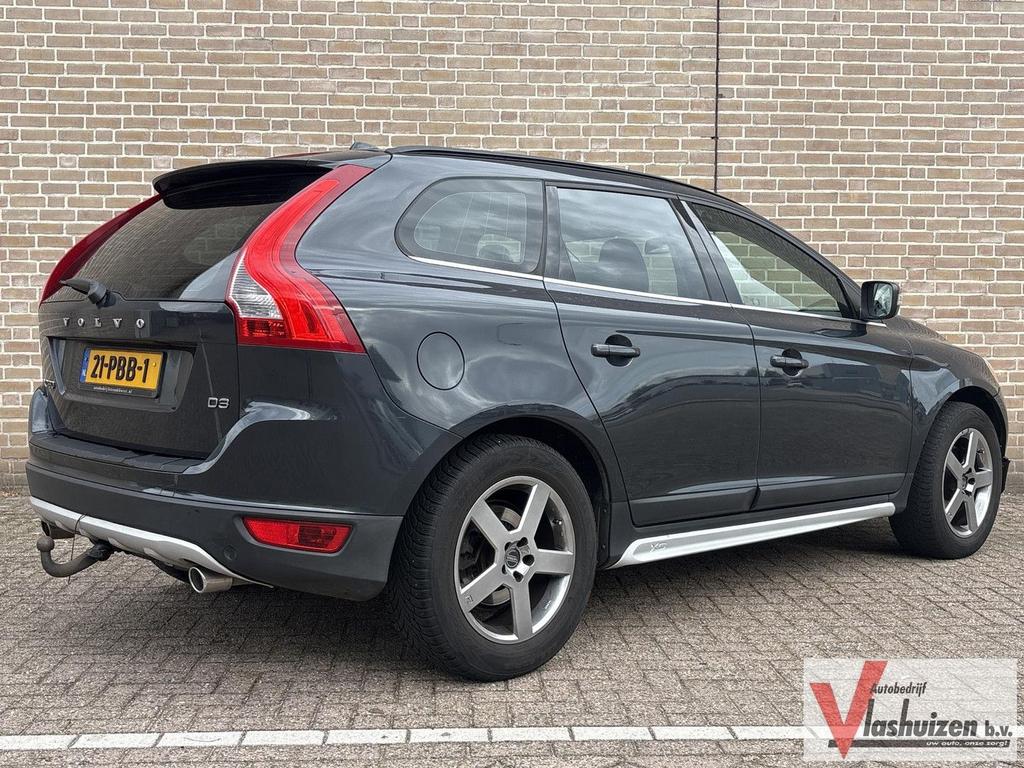 Volvo XC60 2.0 D3 Momentum | Climate | Cruise | Navi | PDC |, Auto's, Volvo, Automaat, Zwart, Bedrijf, SUV of Terreinwagen