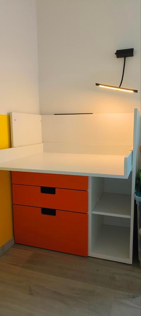 Bureau/verzorgingstafel (IKEA Smastad), Ophalen