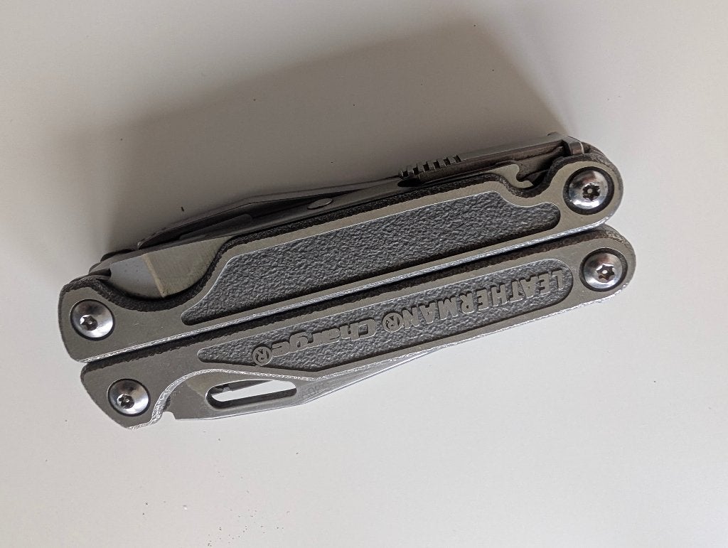Outil multifonctions en titane Leatherman Charge, Caravanes & Camping, Enlèvement ou Envoi, Utilisé