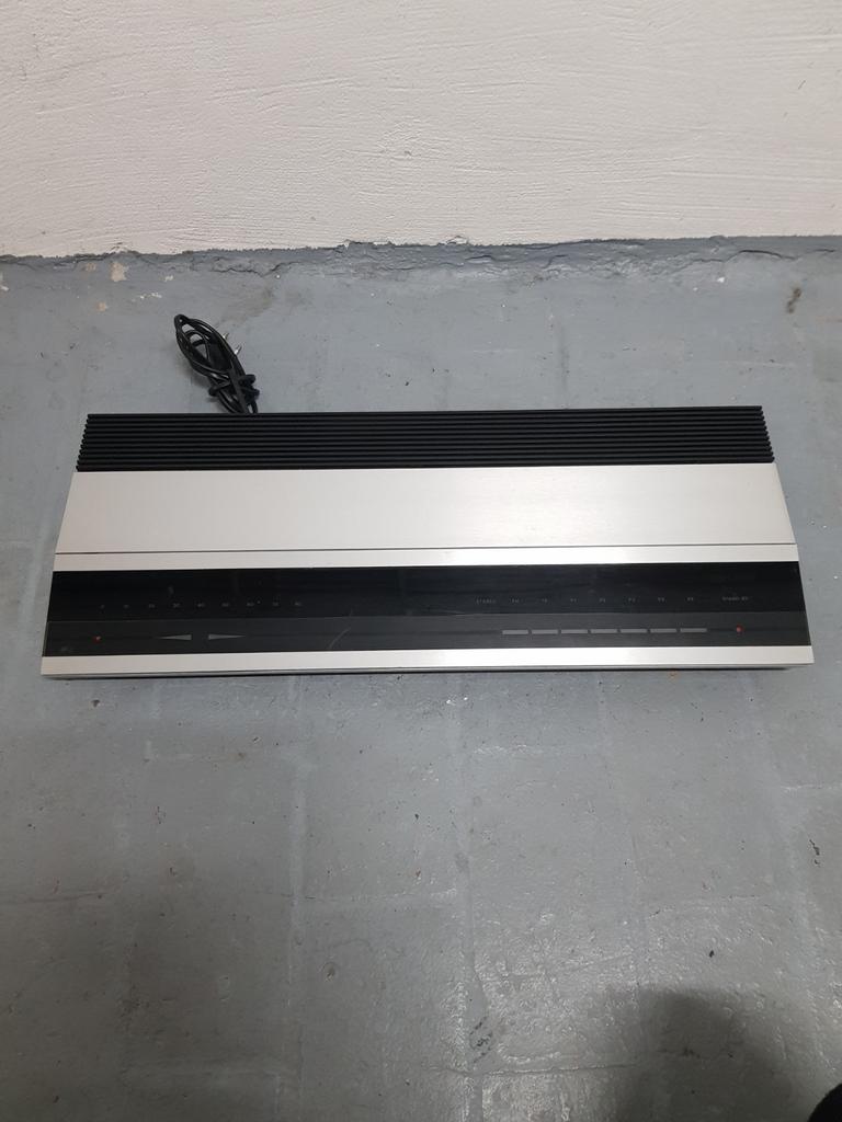 Bang e olufsen radio in goed staat, Enlèvement