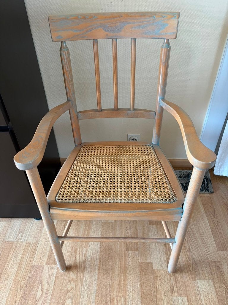Landelijke Houten Armstoel met Rietvlechtwerk, Maison & Meubles, Chaises, Enlèvement, Comme neuf, Bois, Une