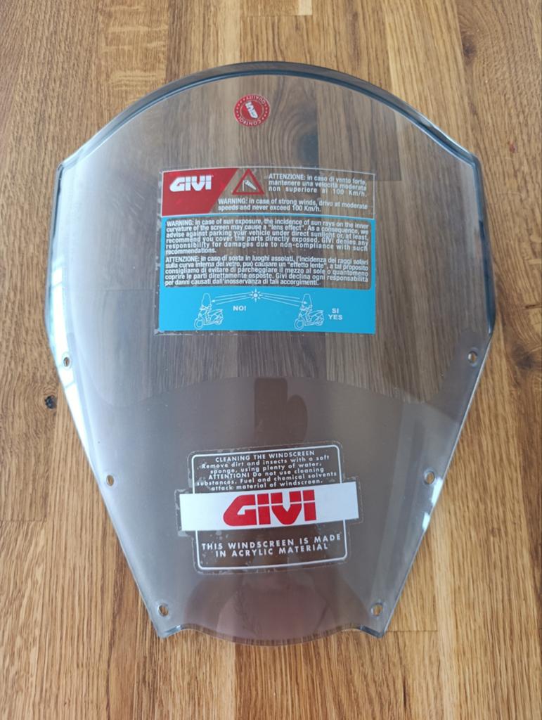 Bulle fumé Givi pour Yamaha 5LV, neuve, Nieuw