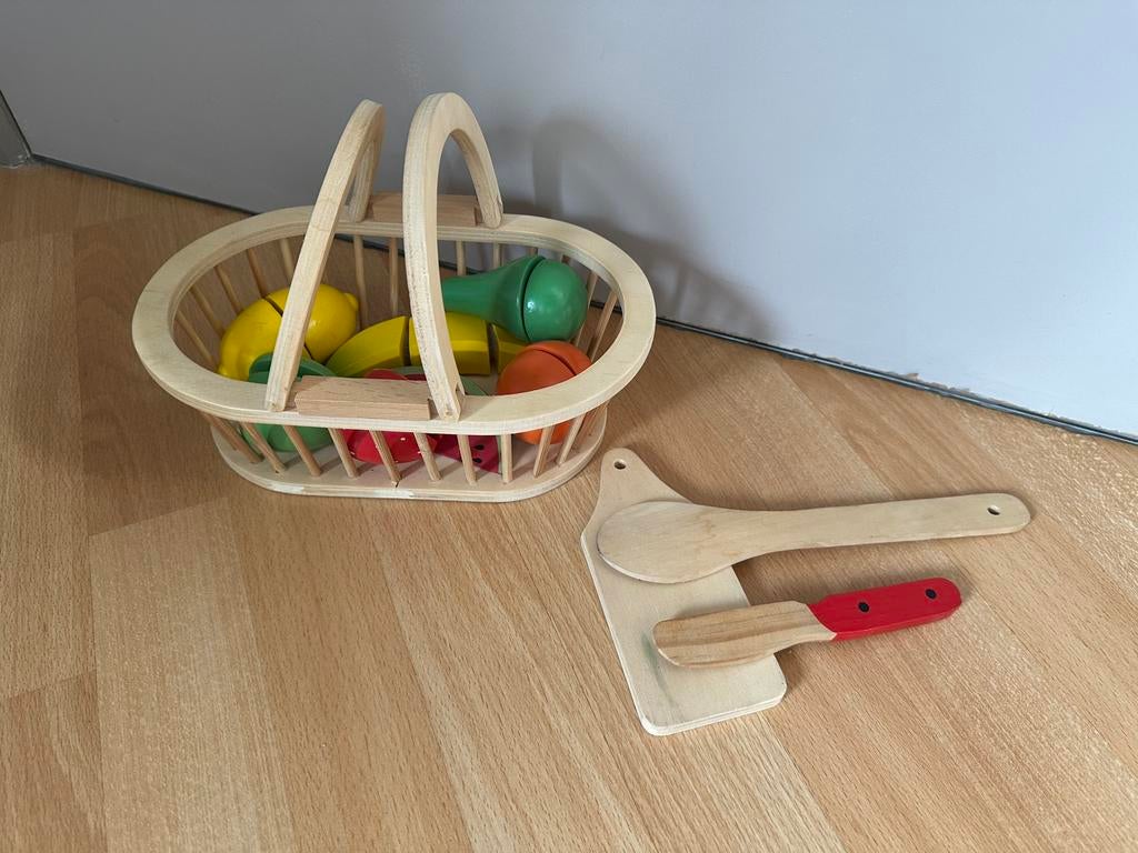 Eerste snijplank met fruit, Ophalen, Zo goed als nieuw