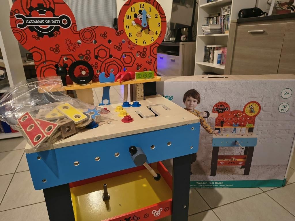 Nouveau dans la boîte : établi Disney pour enfants de 3 ans, Enlèvement ou Envoi, Neuf