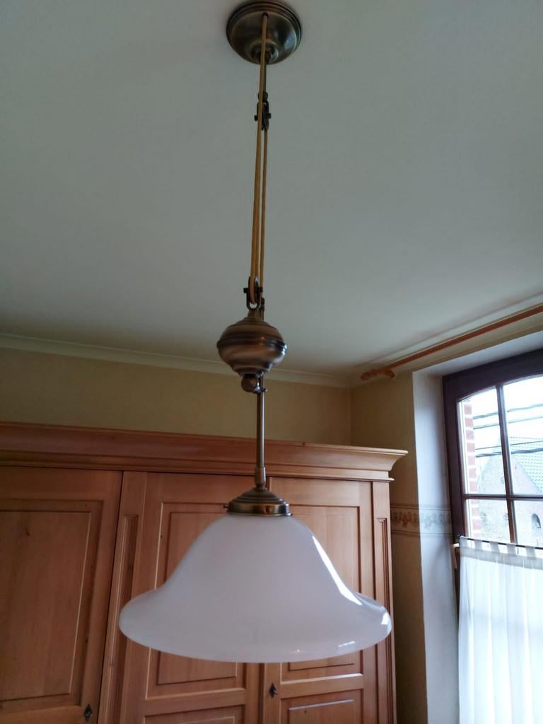 Hanglamp en 2 muurlampjes koper met melkglas kap, Huis en Inrichting, Lampen | Kroonluchters, Ophalen