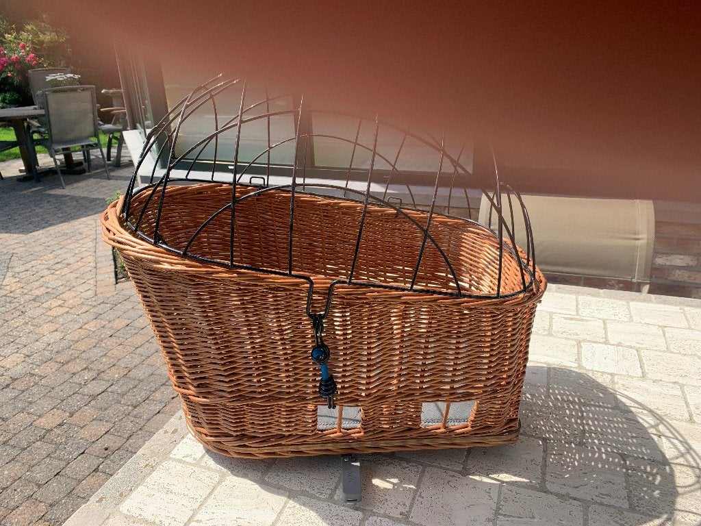 Rieten hondenmand Basil, Fietsen en Brommers, Ophalen, Zo goed als nieuw, Basil
