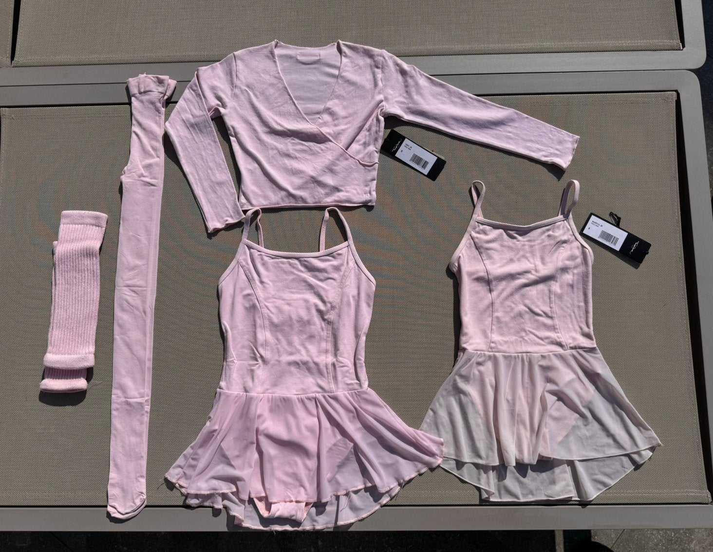 Balletkledij (o.a. 2x  balletpak Temps Danse - maat 8j +12j), Enlèvement ou Envoi, Utilisé, Vêtements