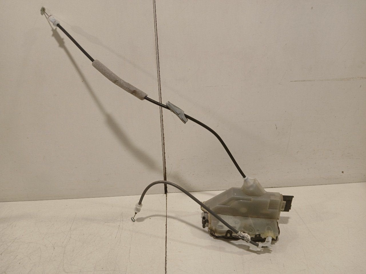 Slot mechaniek portier elektrisch centrale vergrendeling rec, Onderdelen@venauto.nl, Van der Ven Autorecycling B.V., Ettenseweg 76, 4706 PB Roosendaal, The Netherlands