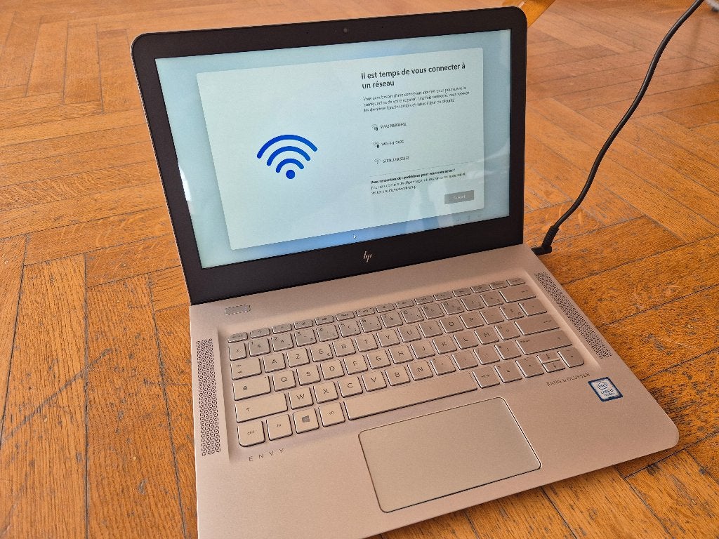 Ordinateur portable HP Envy 13" Windows 11 Core i5 SSD, Informatique & Logiciels, Ordinateurs portables Windows, Utilisé, 13 pouces