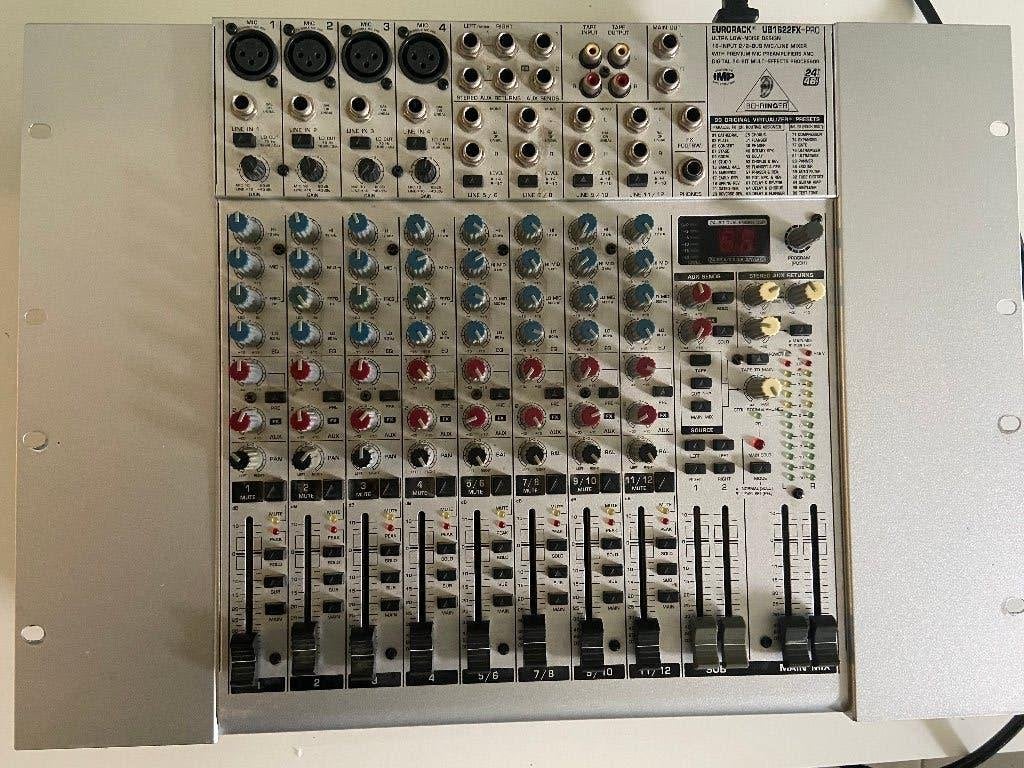 Behringer Mengpaneel UB1622FX Pro, Enlèvement, Utilisé, 5 à 10 canaux, Entrée micro