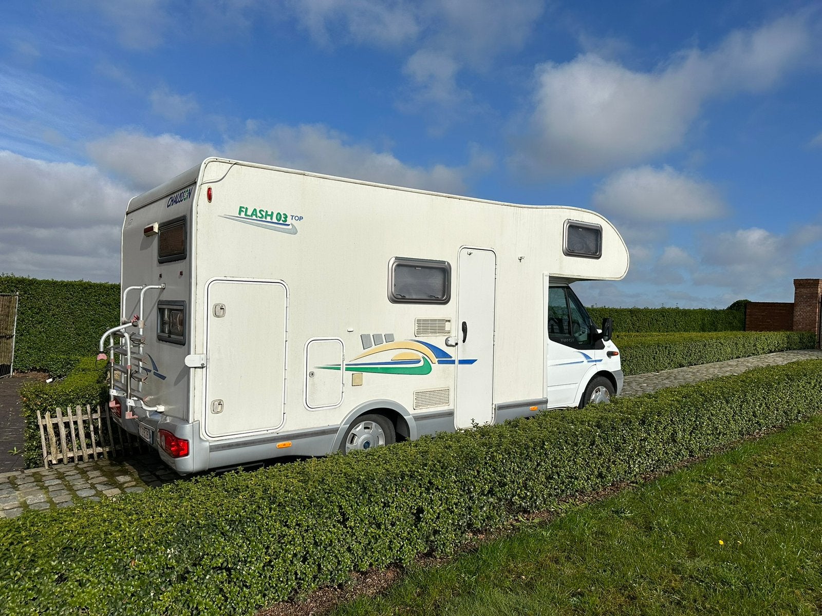 Ford Chausson flash top 3, Alkoof, Ford, Fietsendrager, Douche