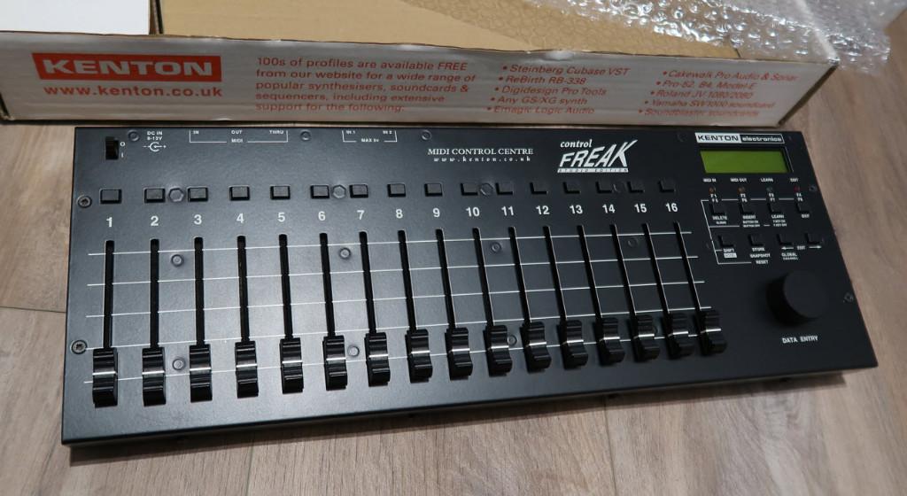 Kenton Control Freak Studio, Muziek en Instrumenten, Ophalen of Verzenden