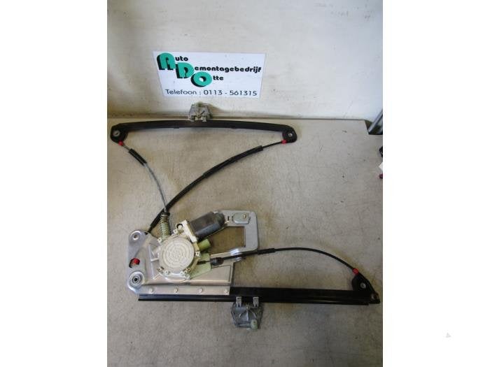 Ruitmechaniek 4Deurs links-voor van een BMW 5-Serie (5-Serie, Gebruikt, -, -, Ophalen of Verzenden