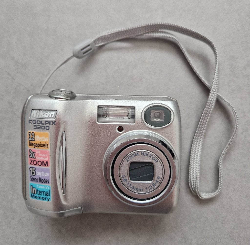 Nikon Coolpix 3200, Audio, Tv en Foto, Fotocamera's Digitaal, Ophalen, Zo goed als nieuw, Nikon