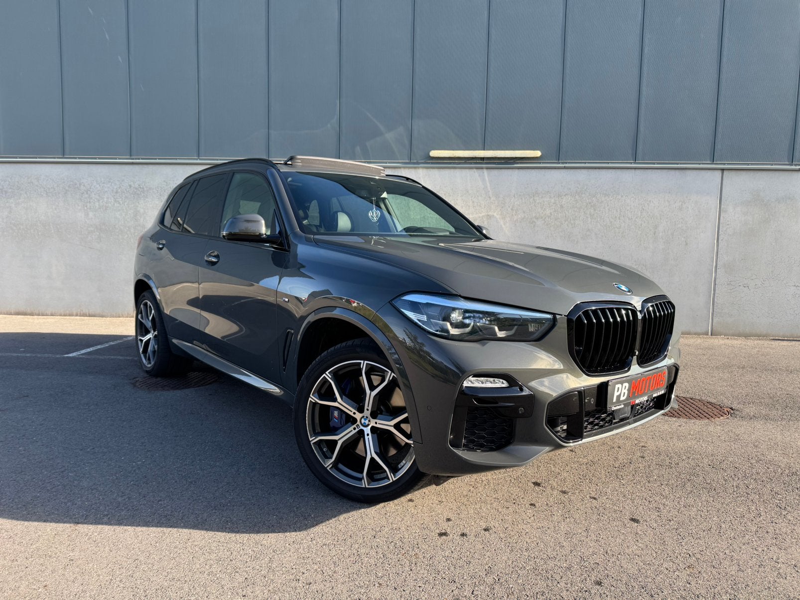 BMW X5 xDrive45e M PAKKET. -PLUG-IN HYBRIDE – FULL OPTION –, Autos, Cuir, Achat, Entreprise, Entretenue par le concessionnaire