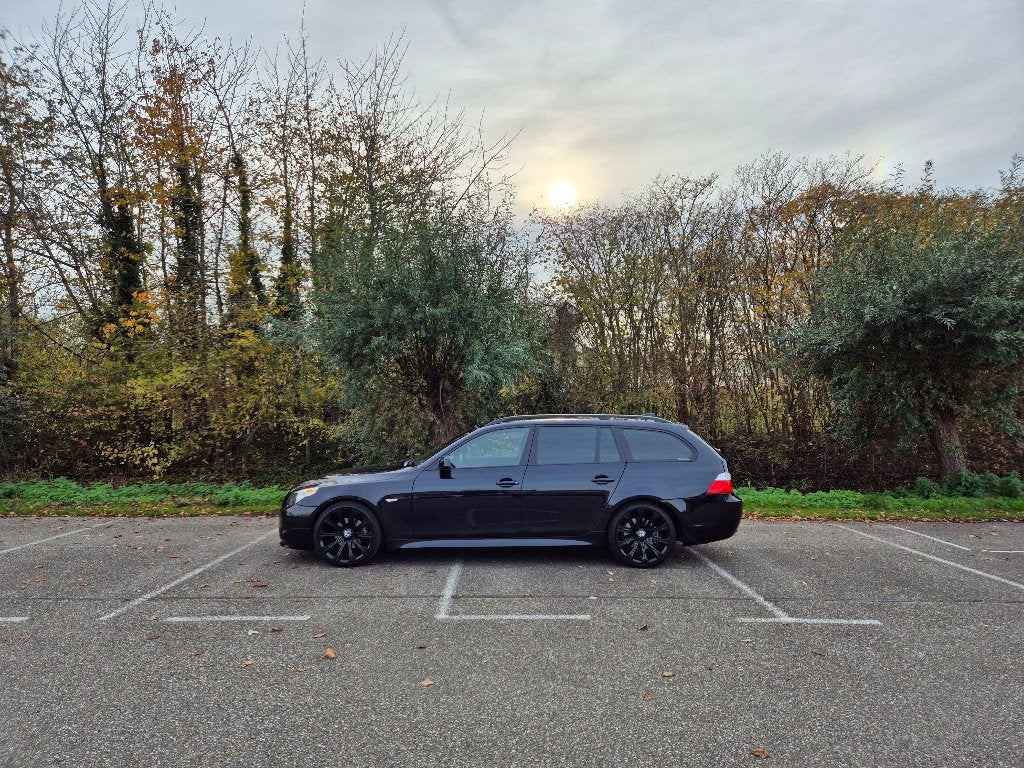 BMW 520D Touring / M-Pakket / Automaat, Auto's, BMW, Bedrijf, 5 Reeks, ABS, Adaptieve lichten, Airbags, Airconditioning, Automatische klimaatregeling