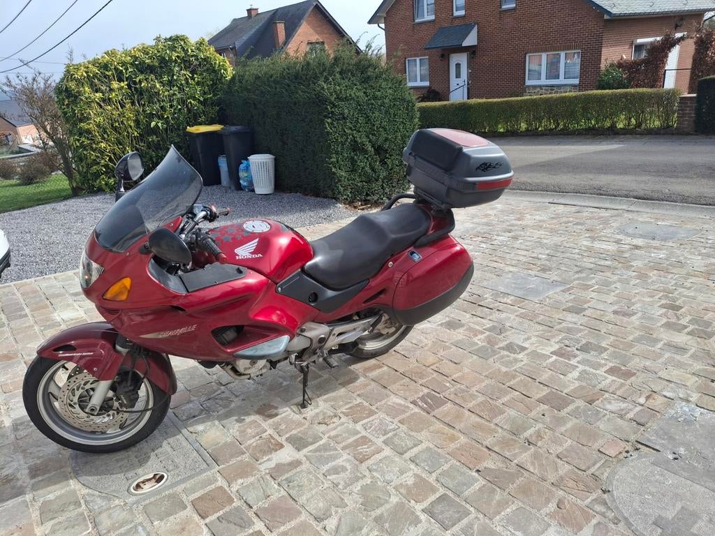 Honda Deauville a vendre, Motoren, Motoren | Honda, Particulier